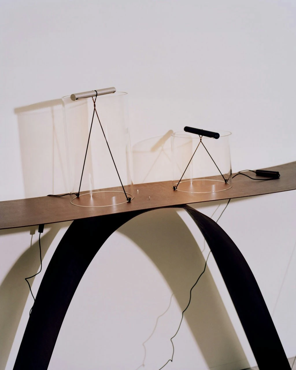 Flos To-Tie T2 Tischlampe, Eloxiert Aluminium – Bild 2