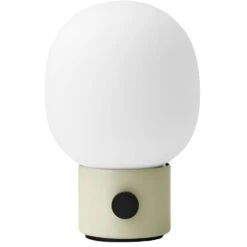 Menu JWDA Tischlampe Tragbar Ø14,4 Cm, Alabasterweiß