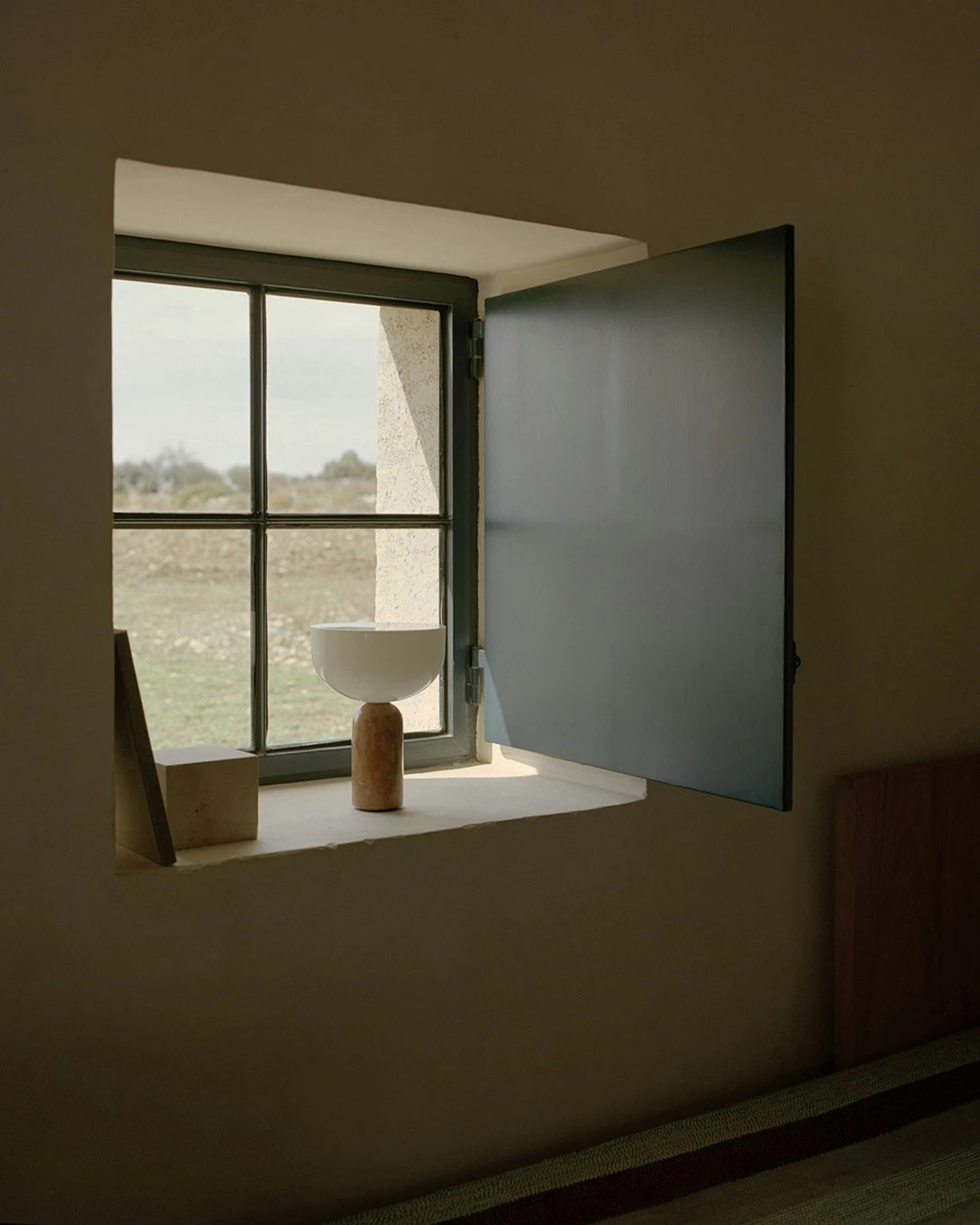 New Works Kizu Portable Tischlampe, Breccia Pernice – Bild 5